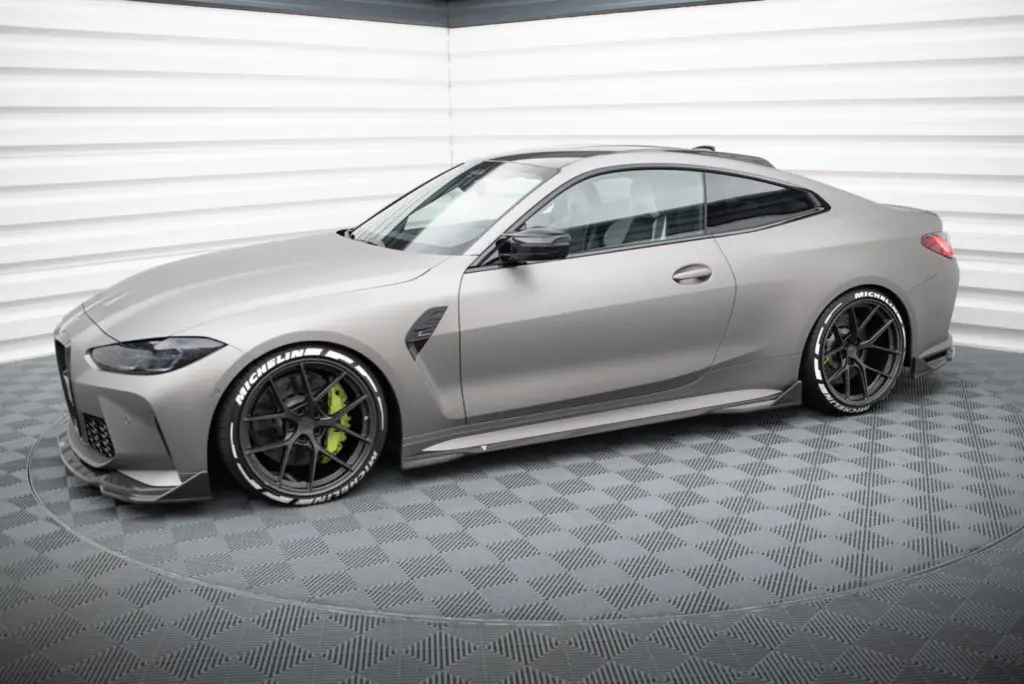 Carbon Side Flaps Prepreg compatible with BMW M4 G82 / G82 Facelift