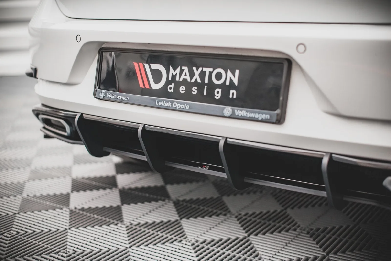 Rear Diffuser Street Pro compatible with Volkswagen Golf R-Line Mk 7 Facelift