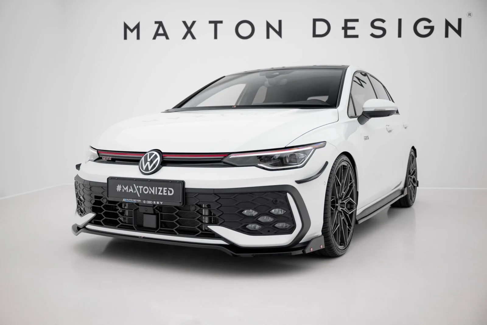 Front Splitter V.3 + Flaps compatible with Volkswagen Golf GTI / GTE / R-Line Mk8 Facelift