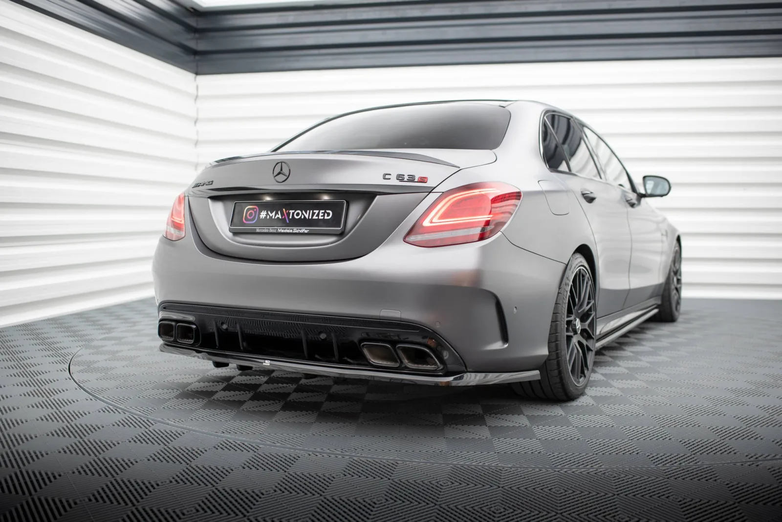 Rear Splitter (With Diffuser) compatible with Mercedes-AMG C63 Sedan / Estate W205 Facelift