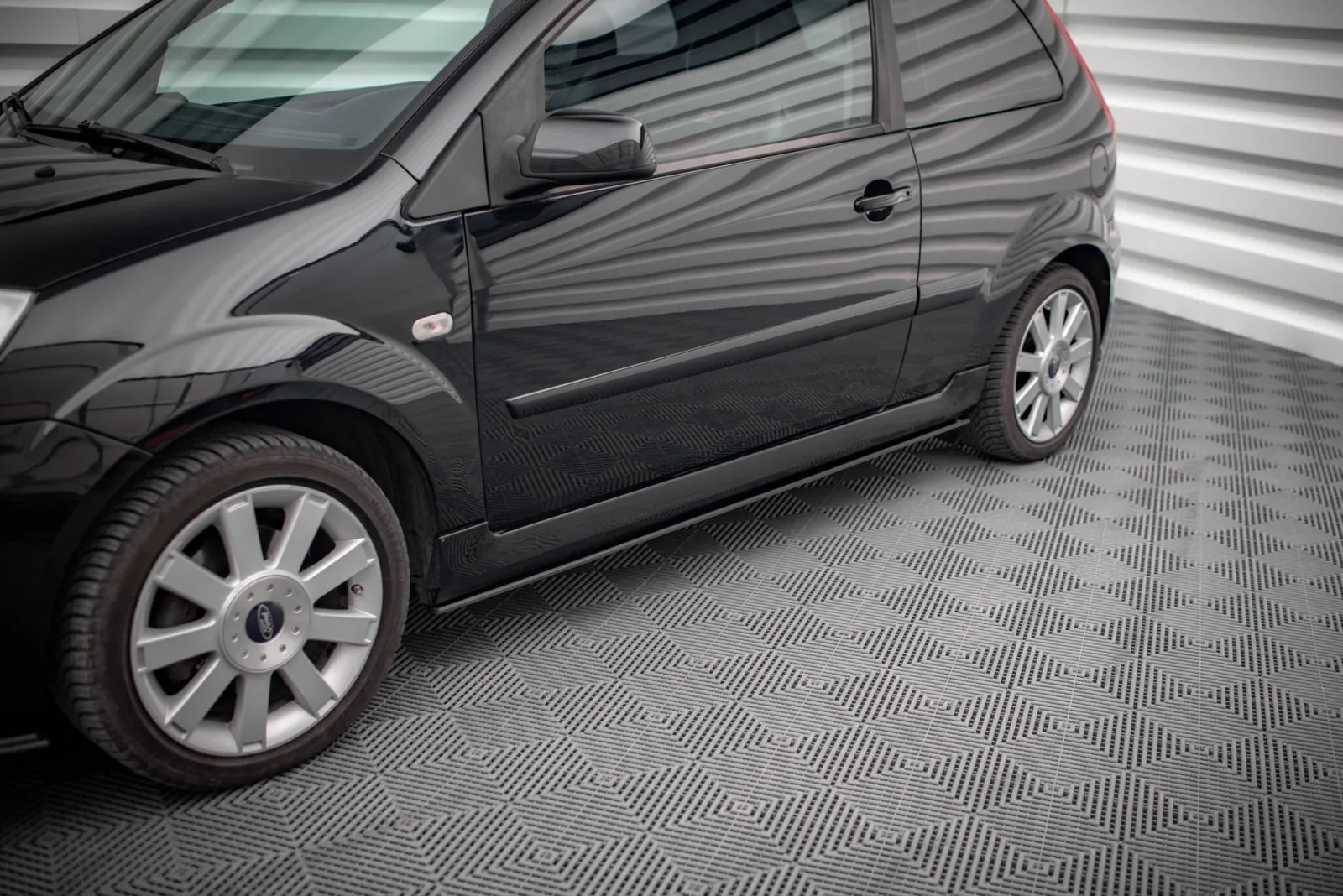 Side Skirts Diffusers Street Pro compatible with Ford Fiesta ST Mk6