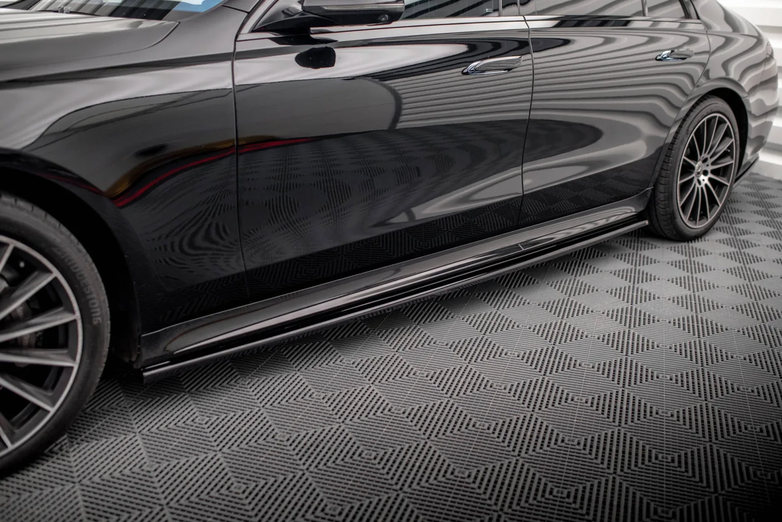 Side Skirts Diffusers compatible with Mercedes-Benz S Long AMG-Line V223