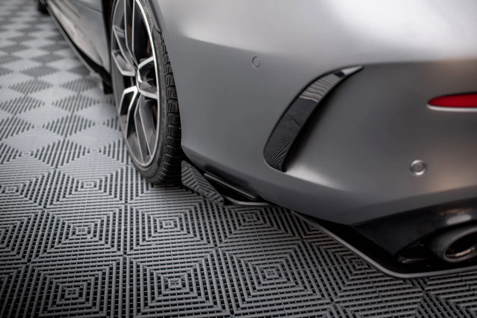Rear Side Flaps compatible with Mercedes-AMG C43 Coupe / Cabrio C205 Facelift / A205 Facelift