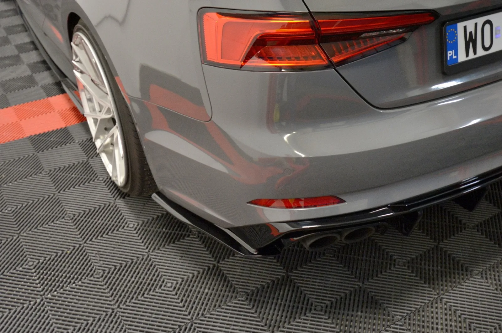Rear Side Splitters compatible with Audi S5 F5 Coupe