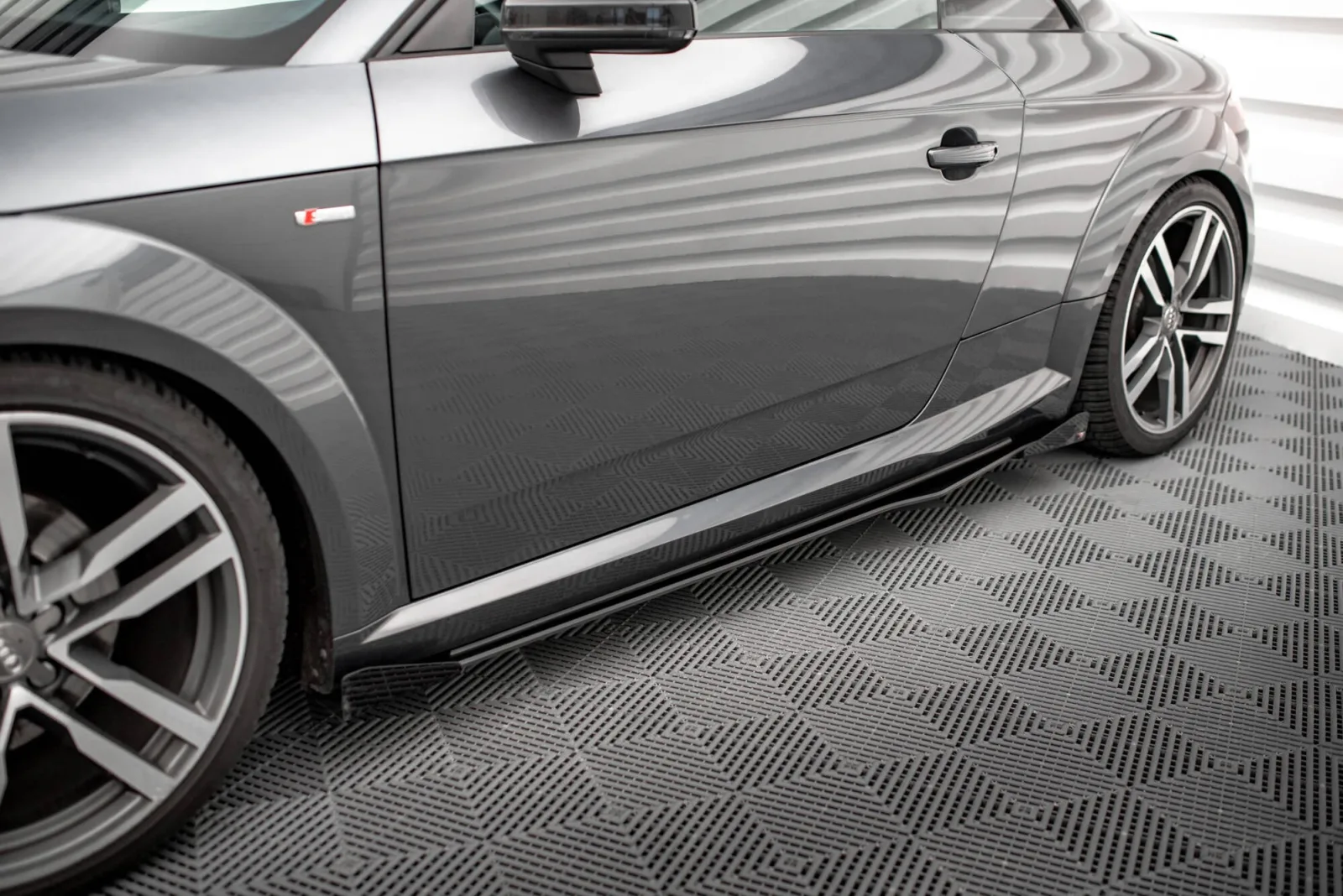 Side Skirts Diffusers Street Pro + Flaps compatible with Audi TT S / S-Line 8S