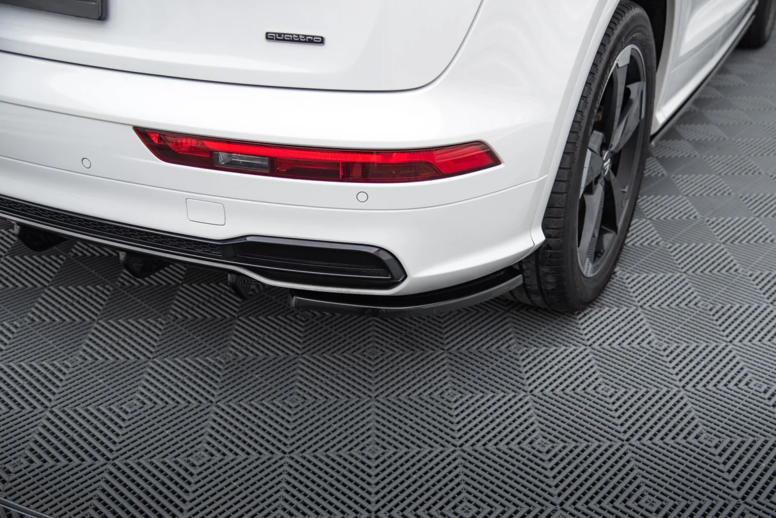 Rear Side Splitters compatible with Audi SQ5/Q5 S-line Mk2