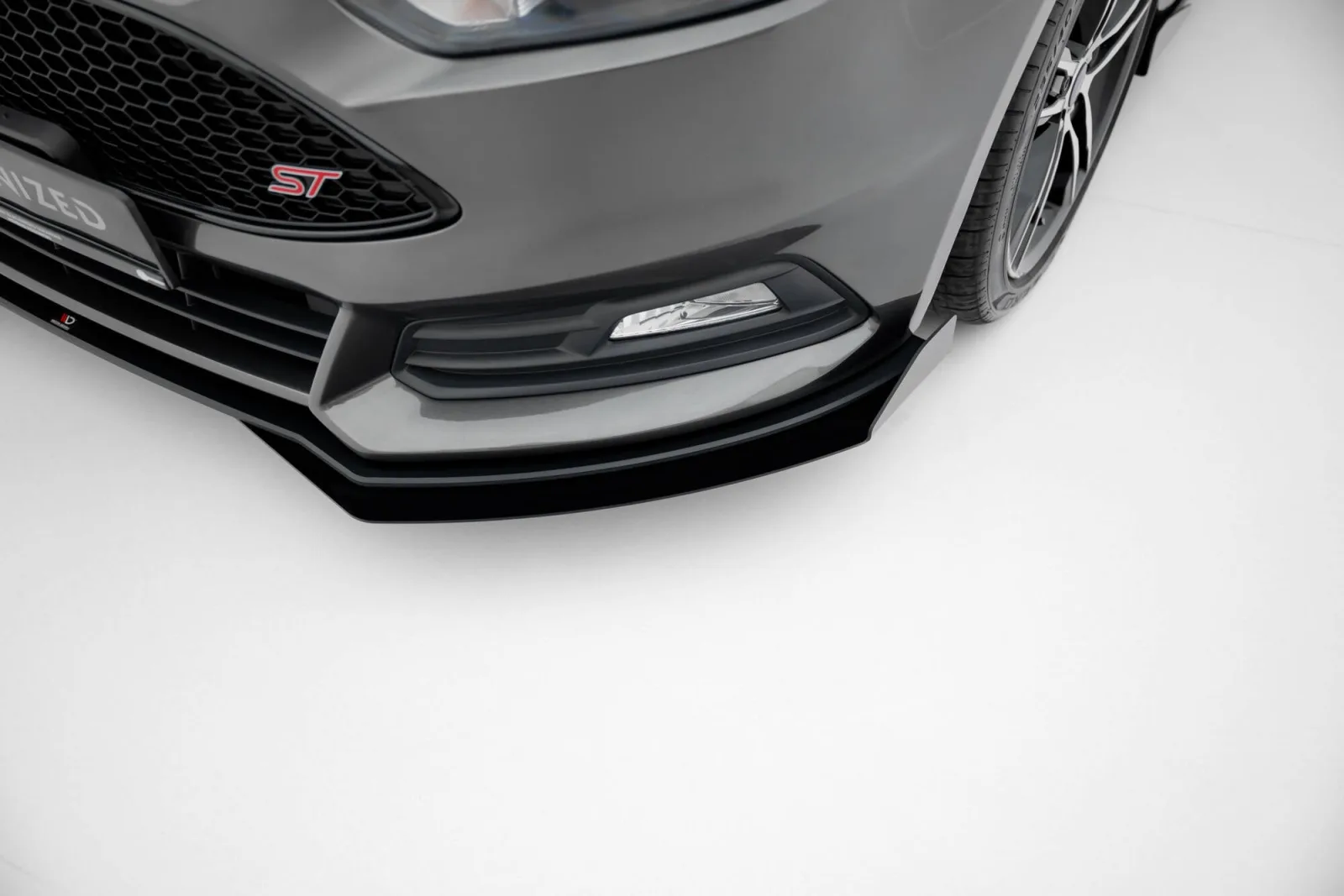 Front Flaps compatible with Ford Focus ST Mk3 Facelift