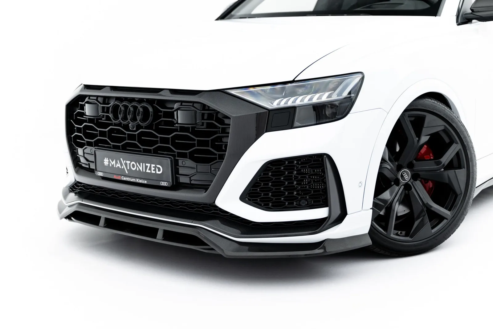 Carbon Front Splitter compatible with Audi RSQ8 Mk1