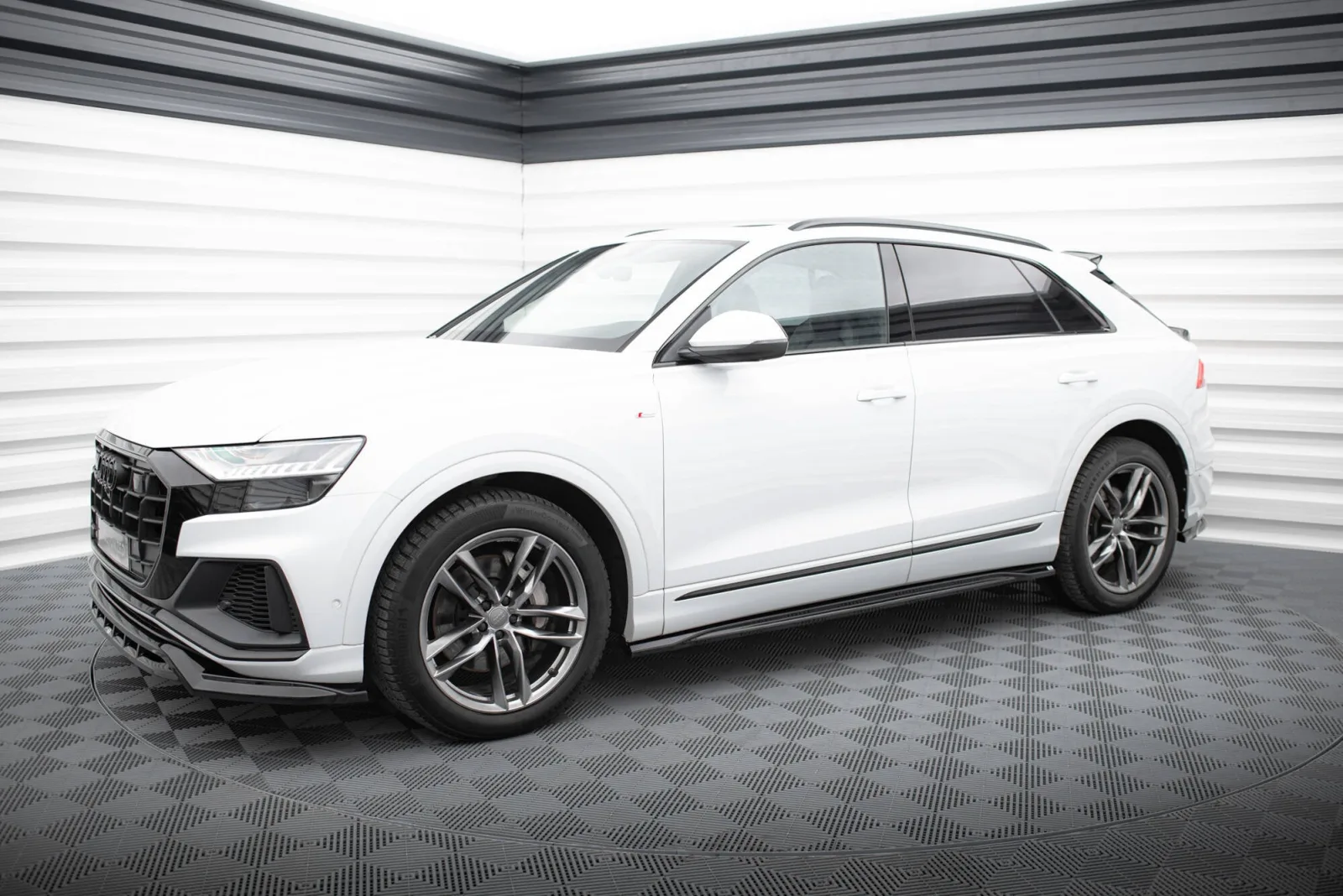 Set of Splitters V.2 compatible with Audi SQ8 Mk1