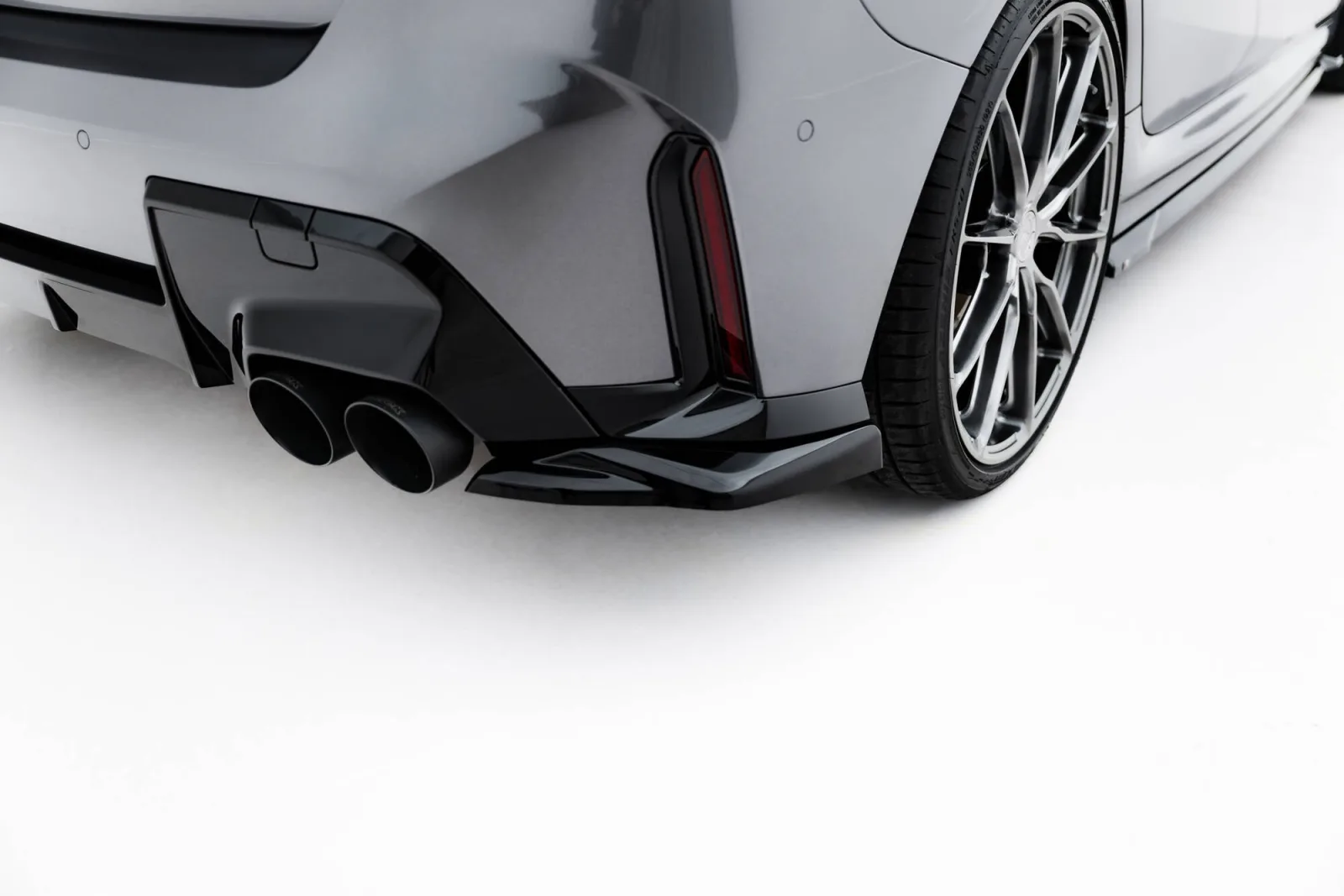 Rear Side Splitters V.5 compatible with BMW M135i F70