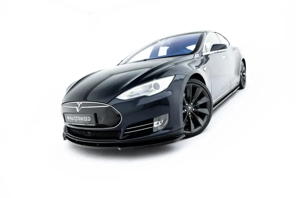 Front Splitter V.2 compatible with Tesla Model S Mk1