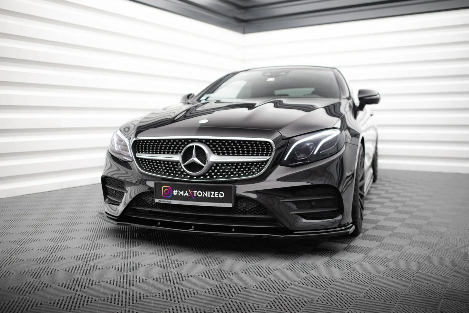 Front Splitter V.1 compatible with Mercedes-Benz E-Class W213 Coupe (C238) / Cabriolet (A238) AMG-Line / 53 AMG