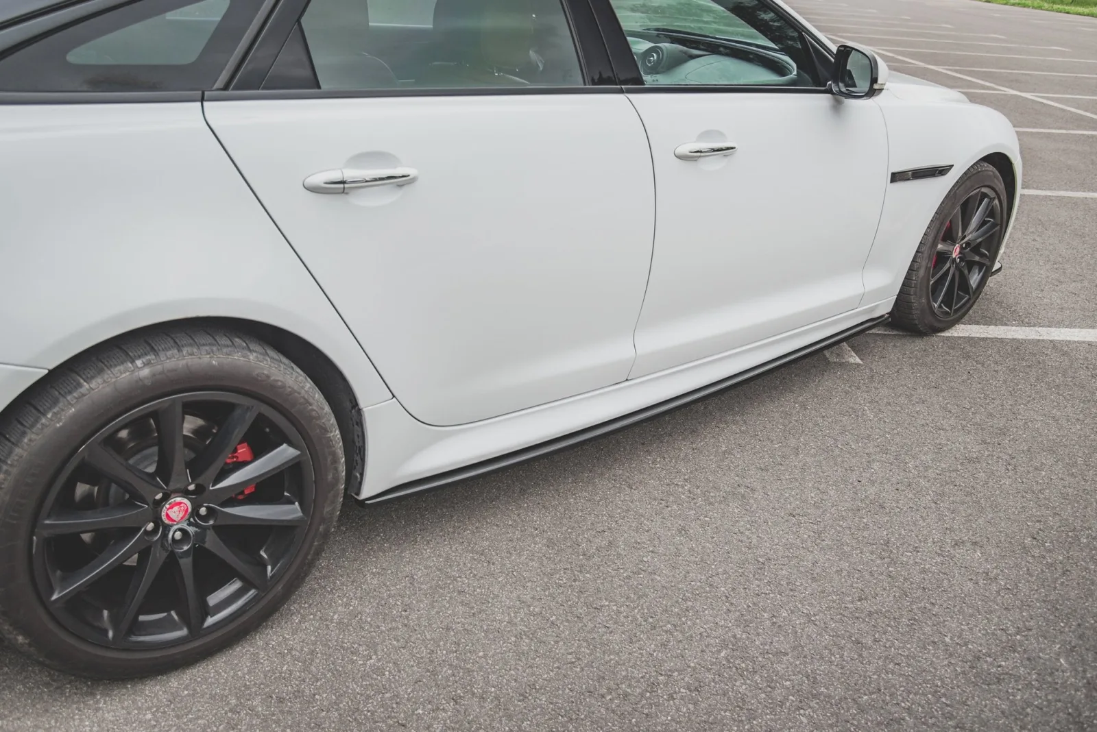 Side Skirts Diffusers compatible with Jaguar XJ R-Sport X351 Facelift