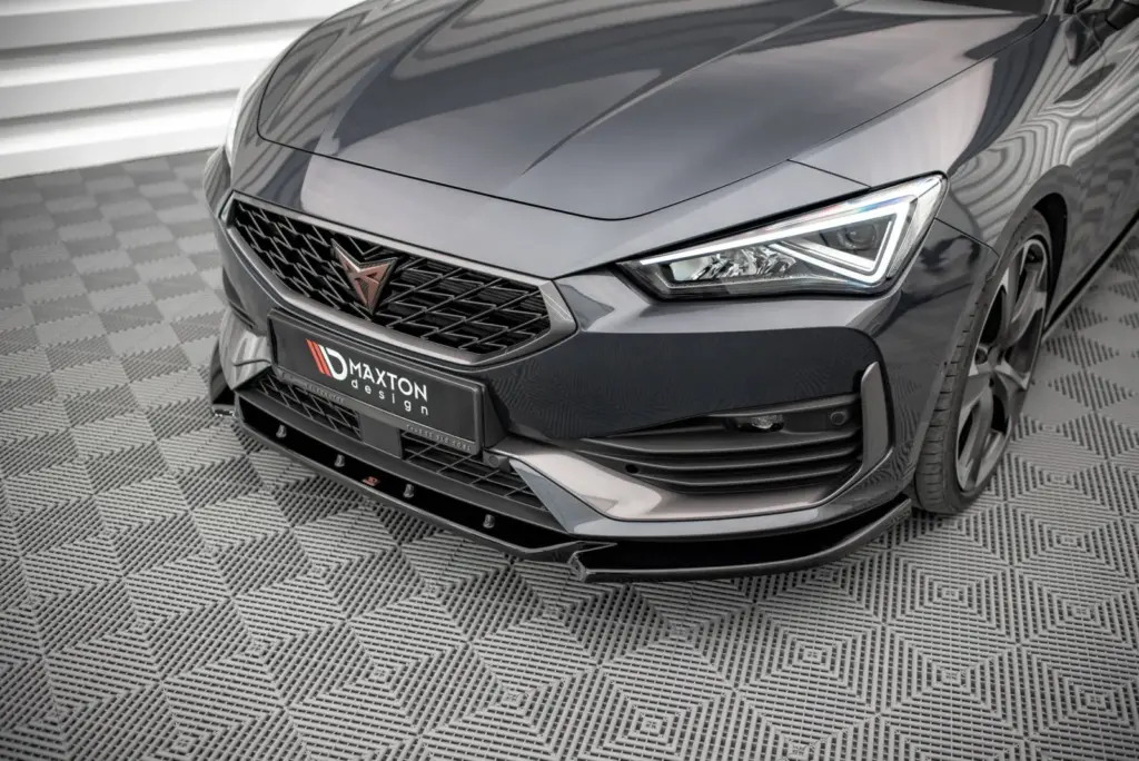 Front Splitter V.3 compatible with Cupra Leon Mk1