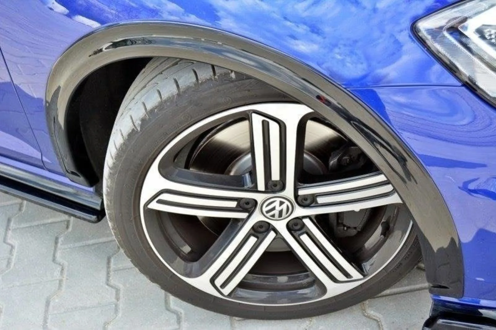Extensions Nadkoli compatible with Volkswagen Golf R / R-Line Mk7 Facelift