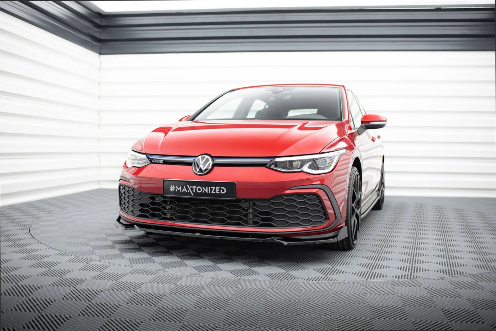 Front Splitter V.2 + Flaps compatible with Volkswagen Golf GTI / GTE / GTD / R-Line Mk8