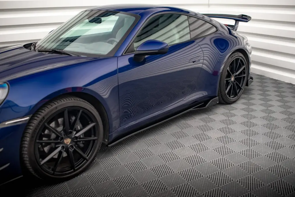 Side Skirts Diffusers V.2 compatible with Porsche 911 Carrera Aero / Carrera GTS 992