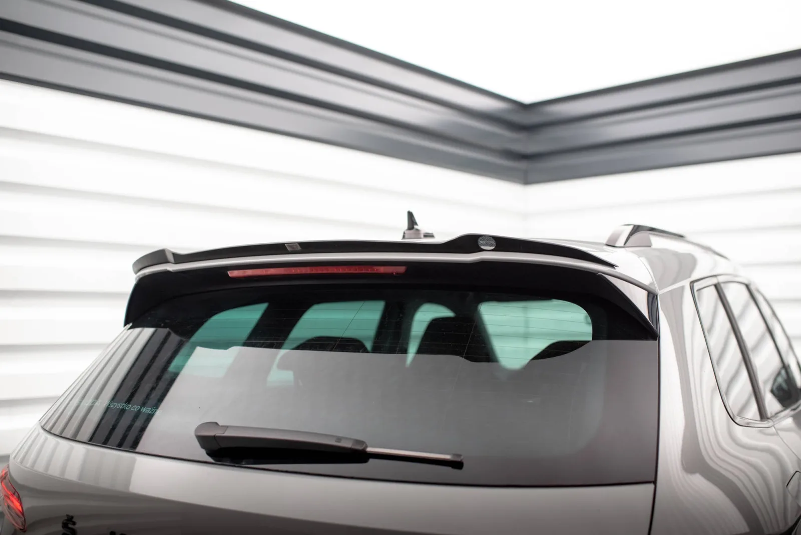 Spoiler Cap compatible with Skoda Karoq Sportline Mk1 Facelift