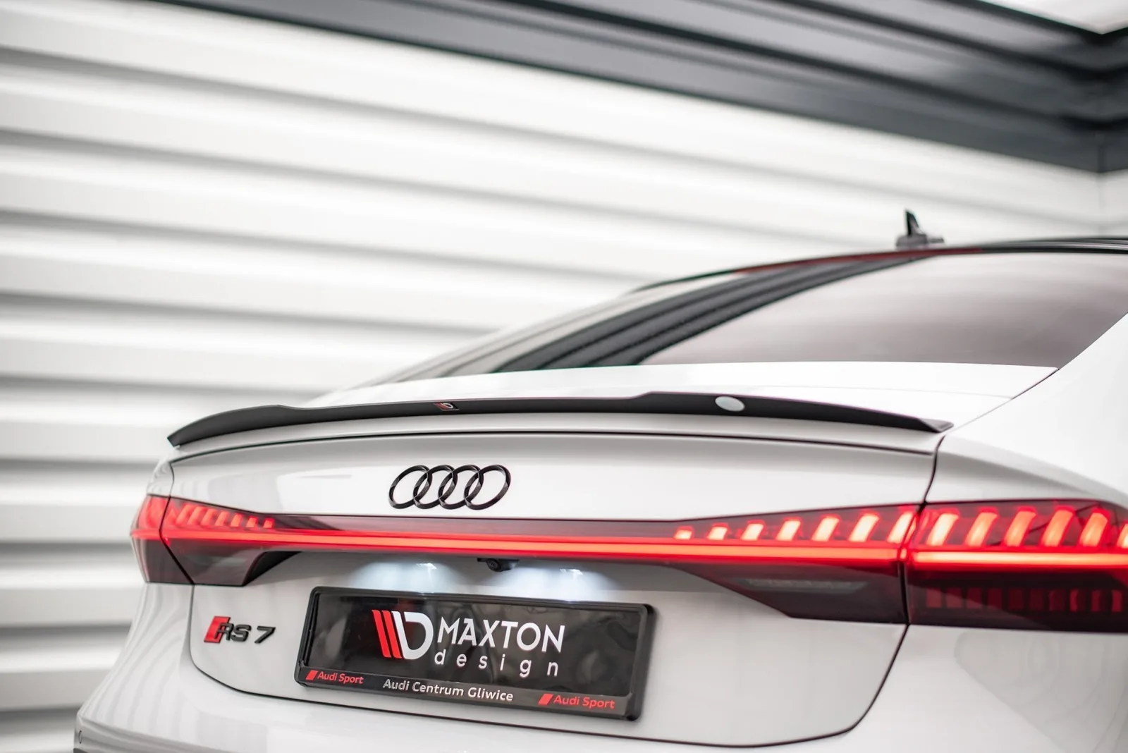 Spoiler Cap compatible with Audi A7 C8 / C8 S-Line / S7 C8 / RS7 C8