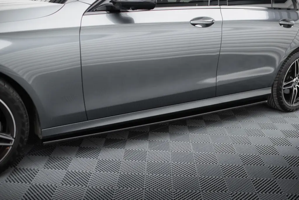 Side Skirts Diffusers compatible with Mercedes-Benz E43 AMG / AMG-Line Sedan / Estate W213 / S213