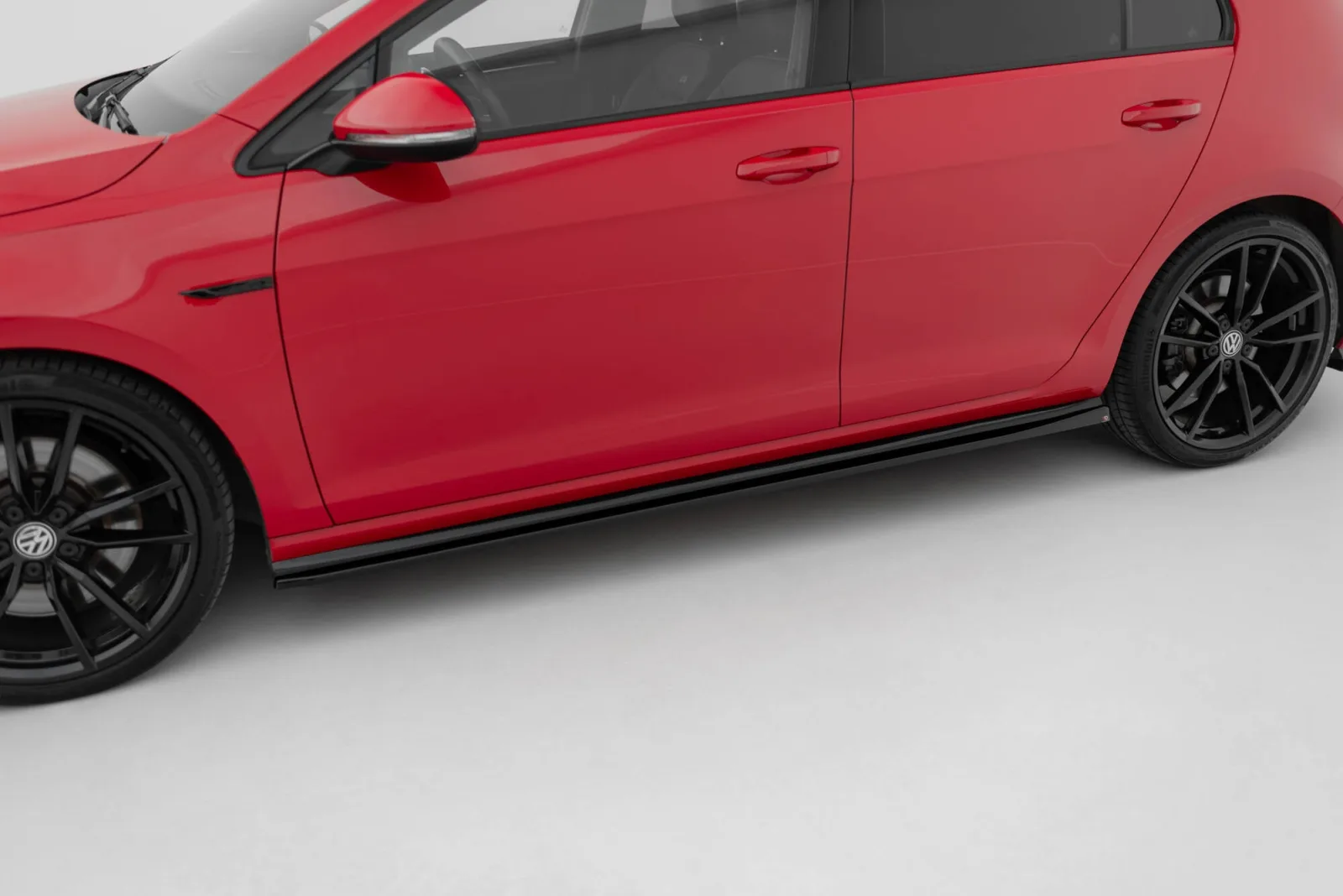 Side Skirts Diffusers V.4 compatible with Volkswagen Golf R / R-Line Mk7 Facelift