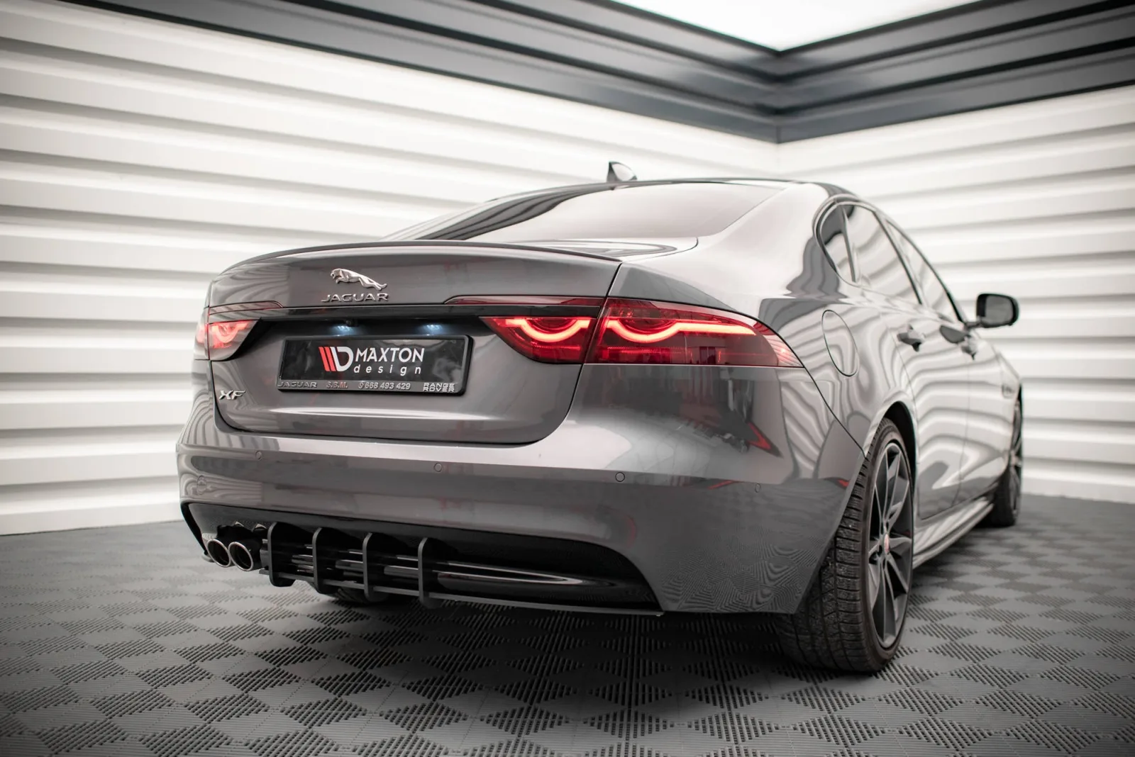 Rear Diffuser Street Pro compatible with Jaguar XF R-Sport Mk2