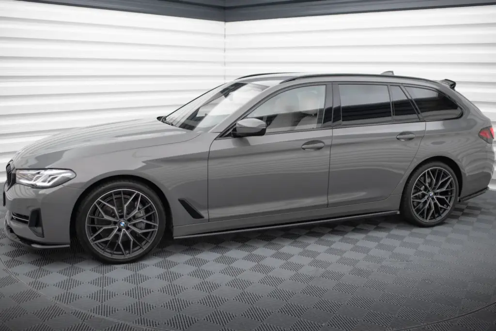 Set of Splitters compatible with BMW 5 Touring G31