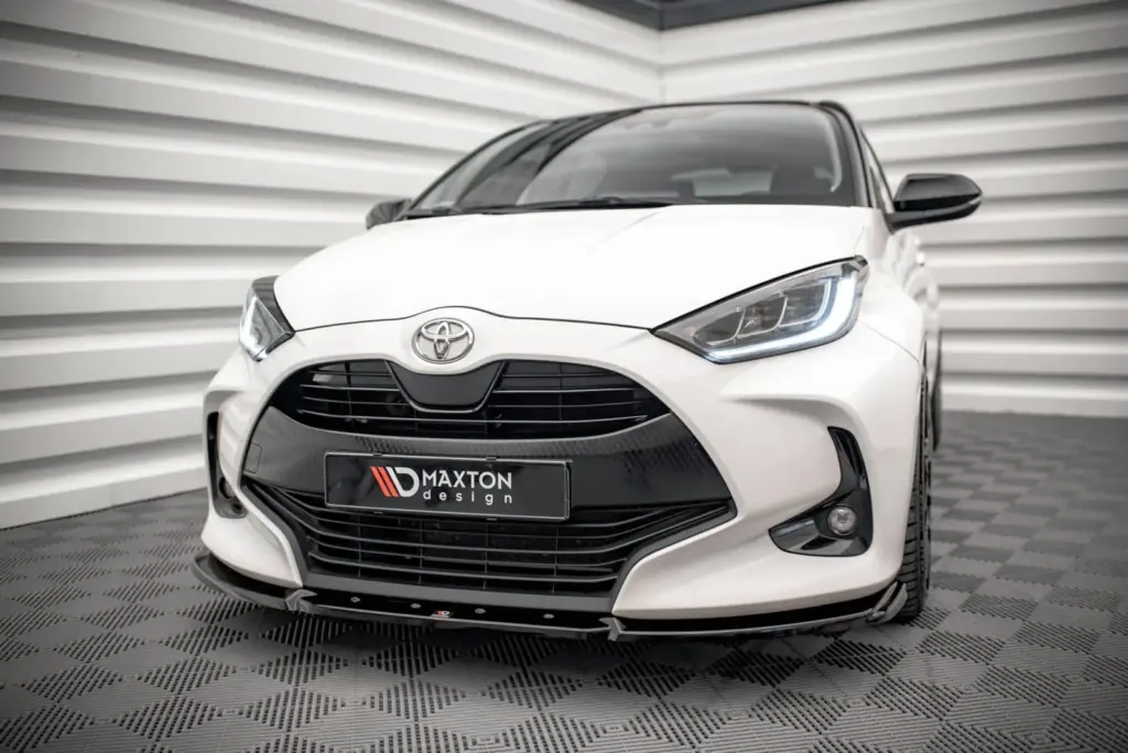 Front Splitter V.2 compatible with Toyota Yaris Mk4