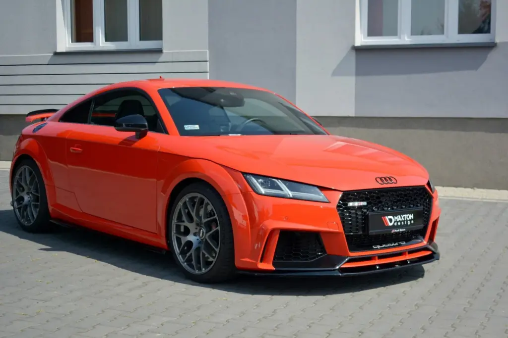 Front Splitter V.2 compatible with Audi TT RS 8S
