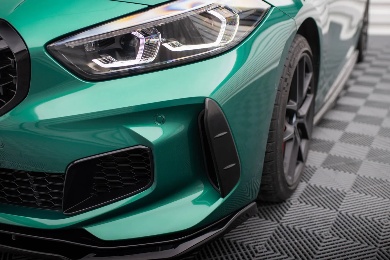Air Intake Covers Front Bumper compatible with BMW 1 F40 M-Pack / M135i