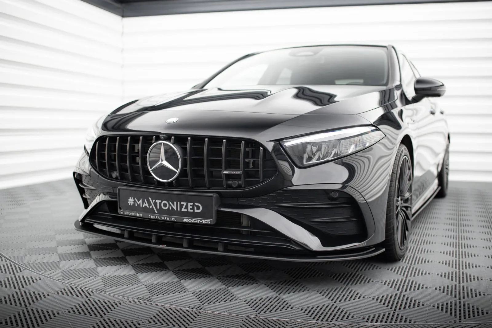 Front Splitter Street Pro compatible with Mercedes-AMG A35 W177 Facelift