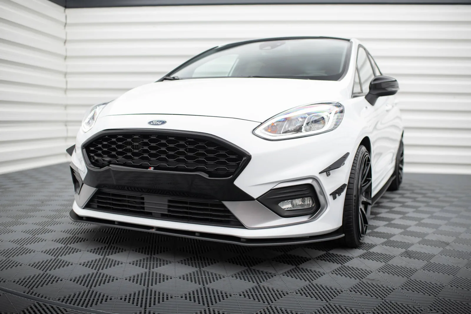 Front Splitter Street Pro compatible with Ford Fiesta Mk8 ST / ST-Line