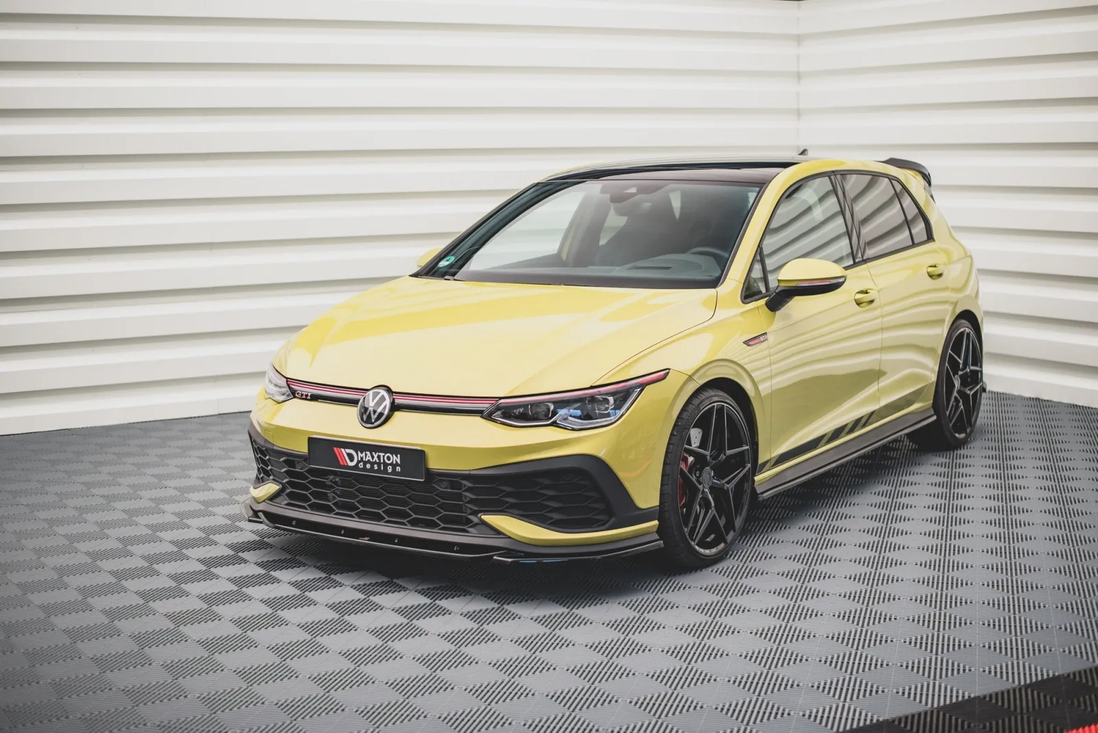Front Splitter V.2 compatible with Volkswagen Golf GTI Clubsport Mk8