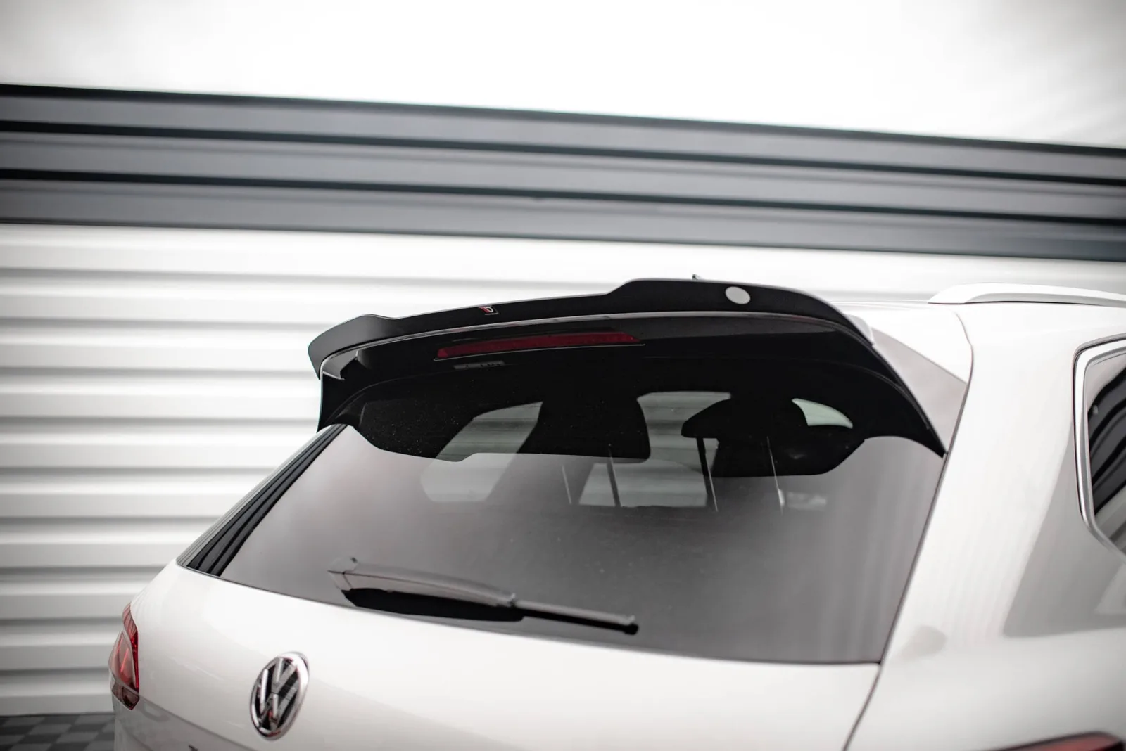 Spoiler Cap compatible with Volkswagen Touareg R-Line Mk3