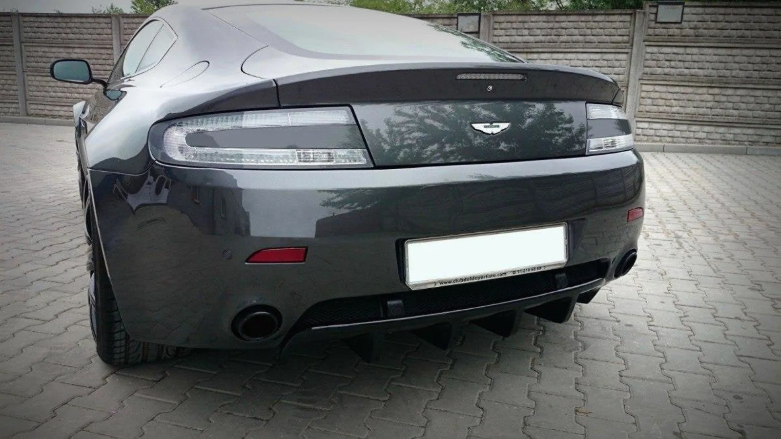 Rear Diffuser compatible with Aston Martin V8 Vantage