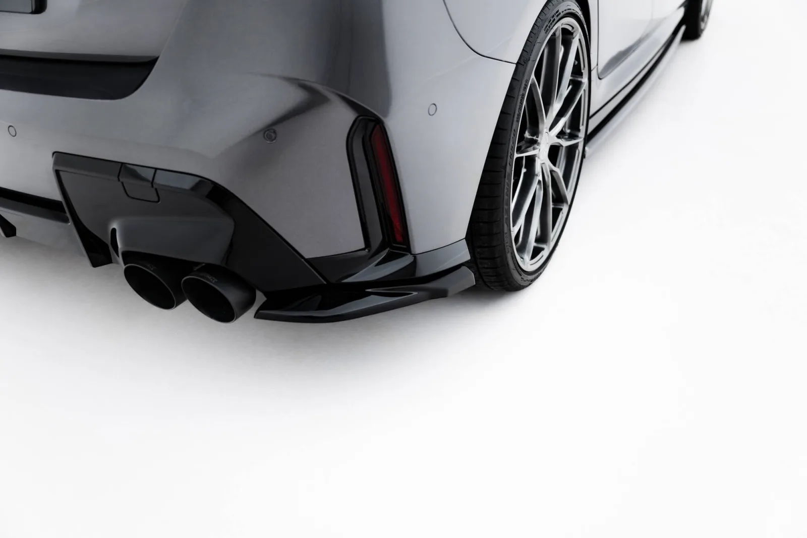 Rear Side Splitters V.4 compatible with BMW M135i F70