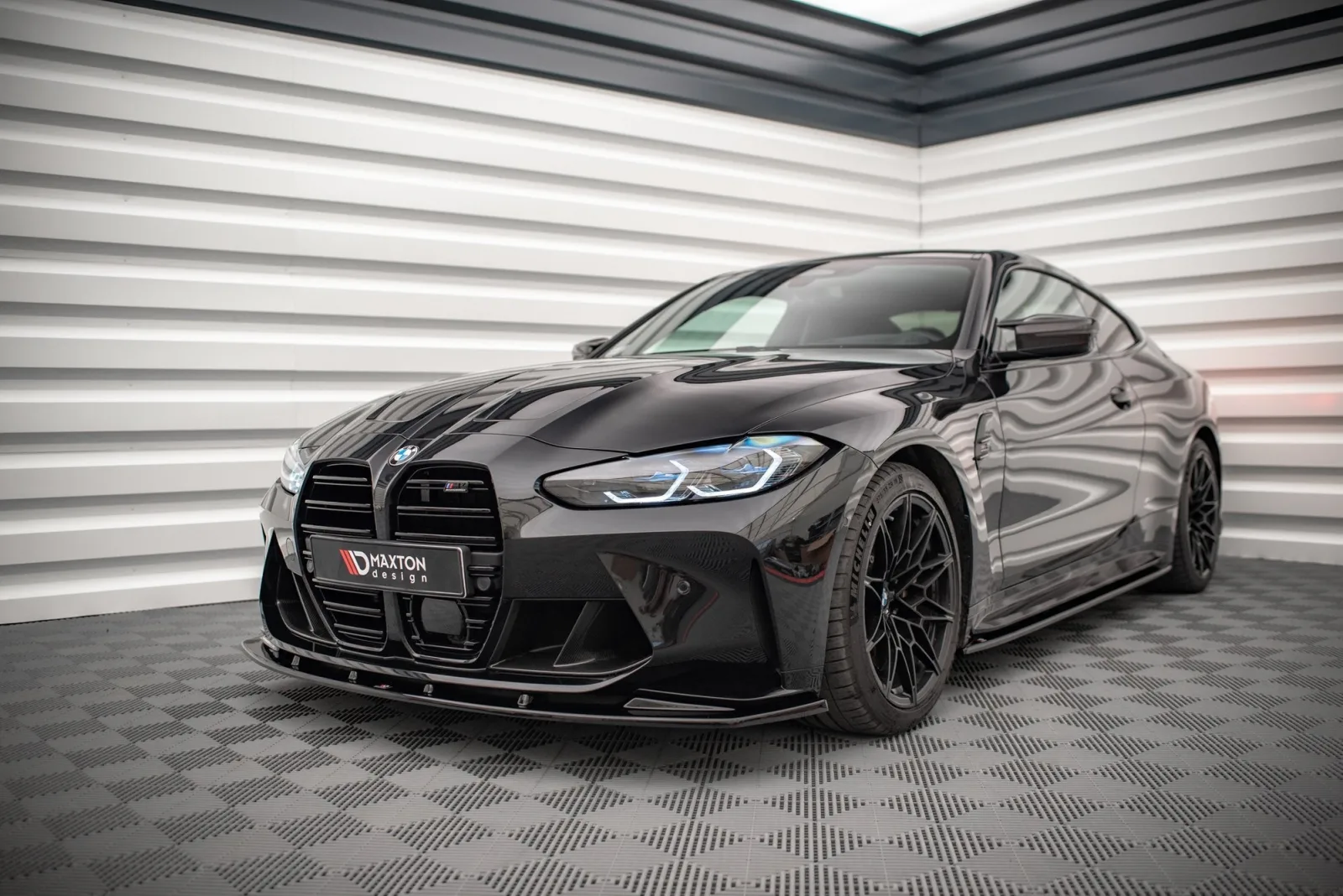 Front Splitter V.1 compatible with BMW M4 G82 / G82 Facelift