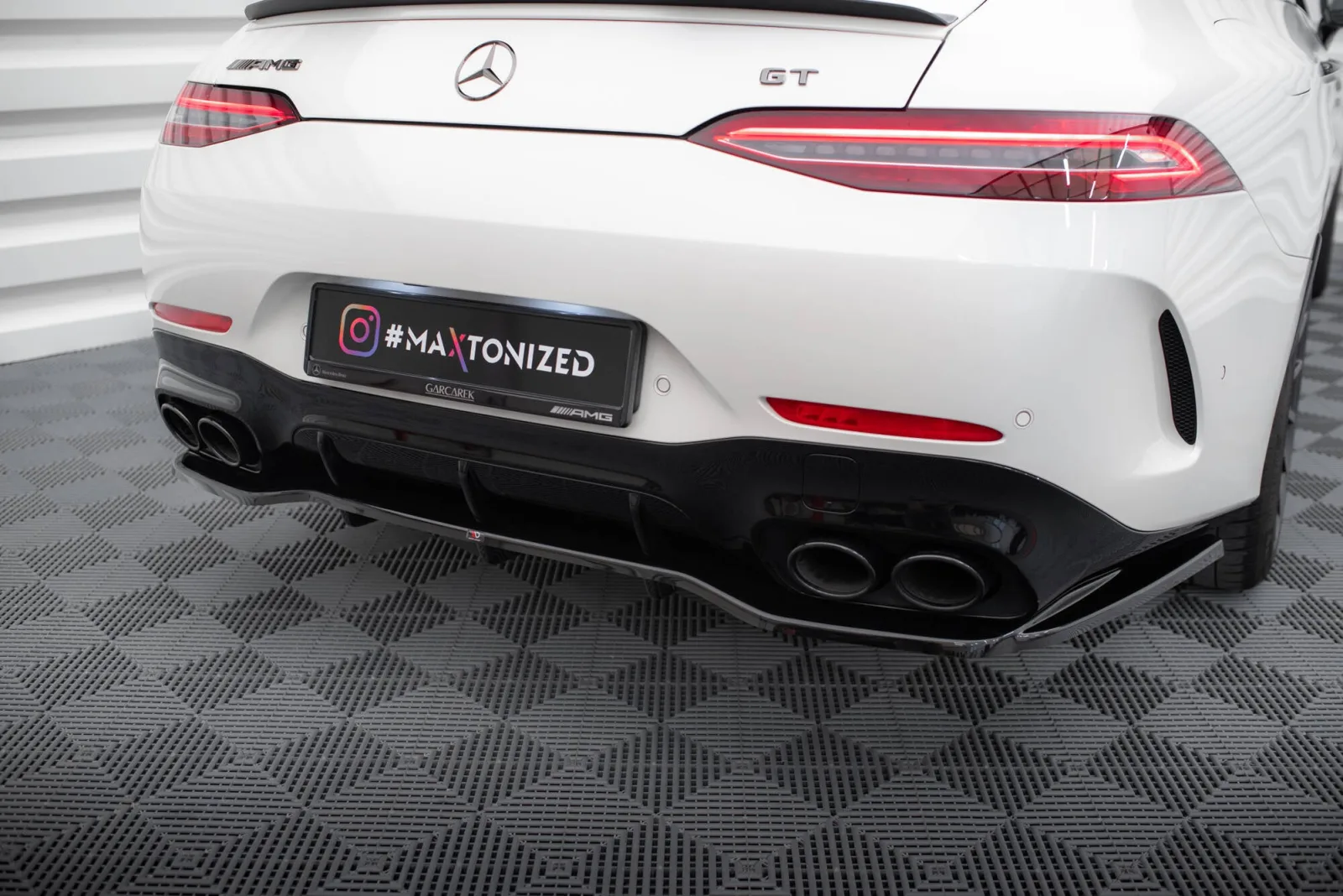 Rear Splitter (With Diffuser) compatible with Mercedes-AMG GT 43 4 Door Coupe V8 Styling Package X290