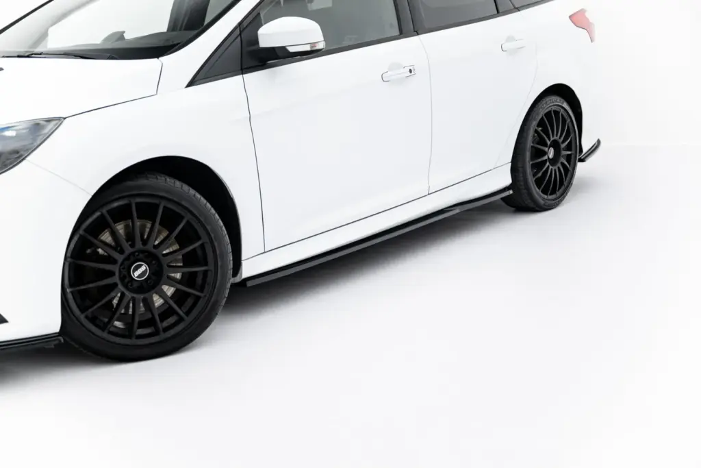 Side Skirts Diffusers V.3 compatible with Ford Focus ST Mk3