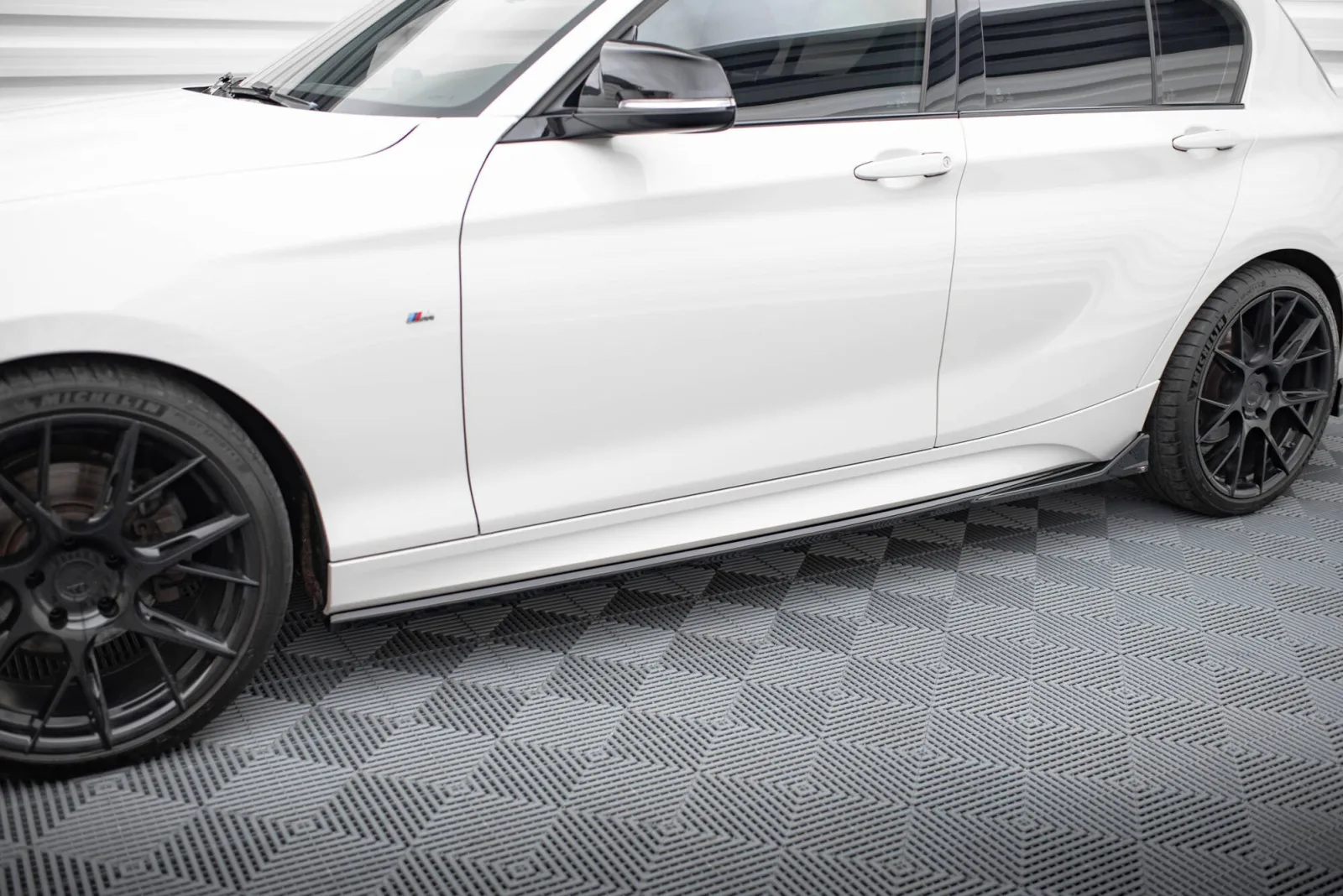 Side Skirts Diffusers V.3 CSL Look compatible with BMW 1 M-Pack / M140i F20 Facelift