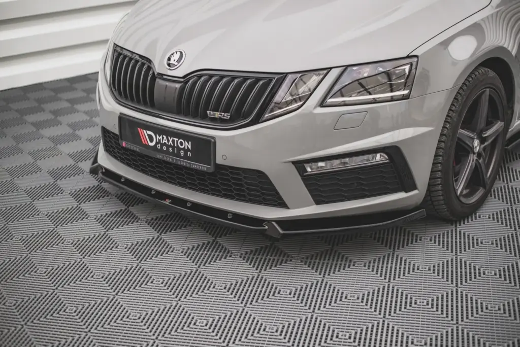 Front Splitter V.2 compatible with Skoda Octavia RS Mk3 Facelift