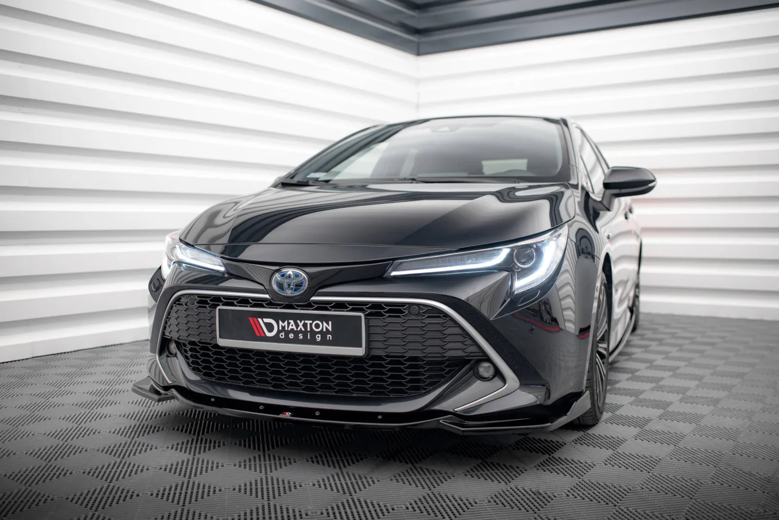 Front Splitter V.2 compatible with Toyota Corolla XII Touring Sports/ Hatchback