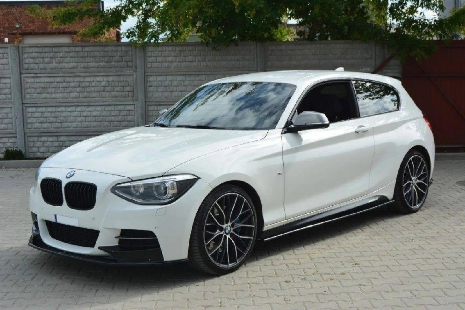 Side Skirts Diffusers compatible with BMW 1 M-Pack / M135i / M140i F21 / F21 Facelift