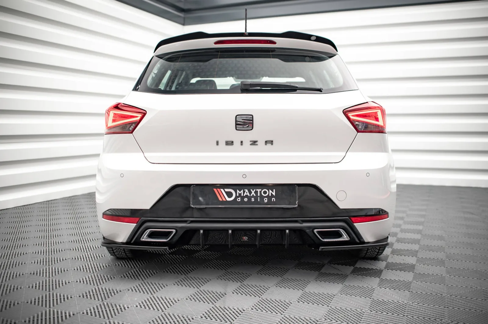 Rear Valance compatible with Seat Ibiza FR Mk5