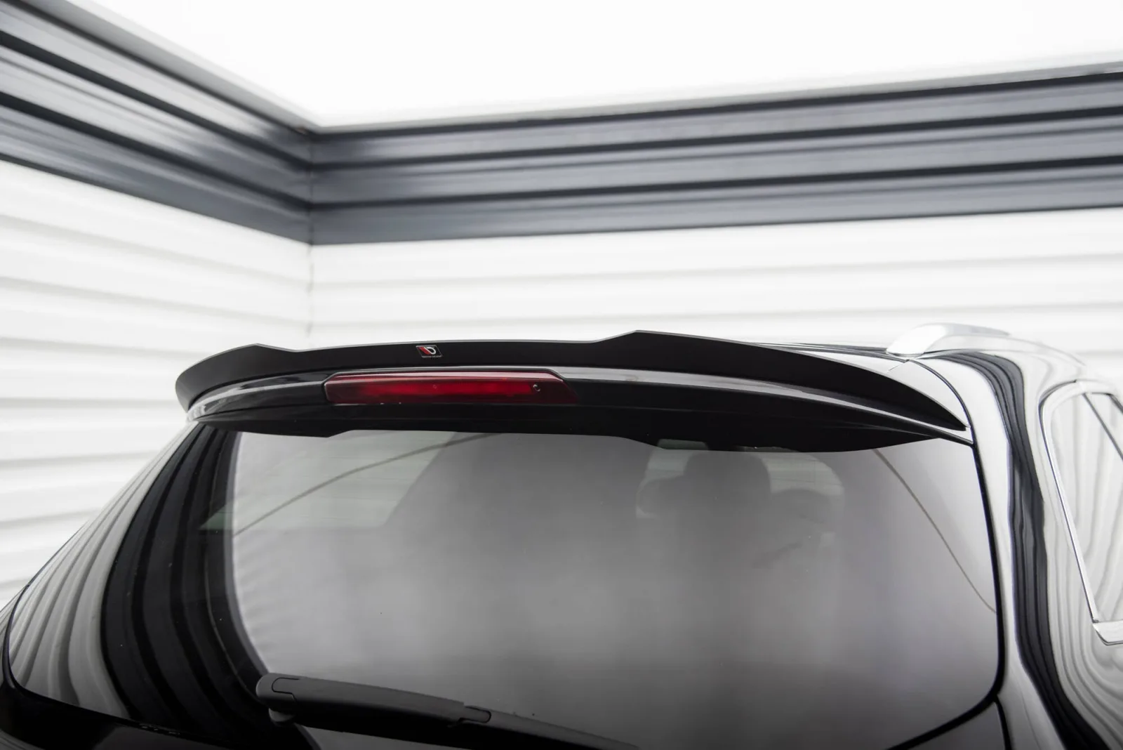 Spoiler Cap compatible with Ford Mondeo Estate ST-Line Mk4 Facelift