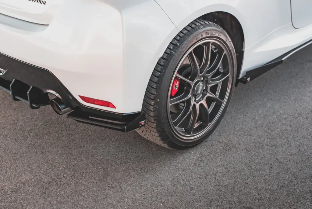 Rear Side Splitters Street Pro + Flaps compatible with Toyota GR Yaris Mk4