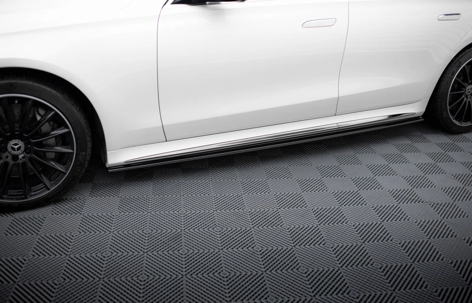 Side Skirts Diffusers compatible with Mercedes-Benz S AMG-Line W223