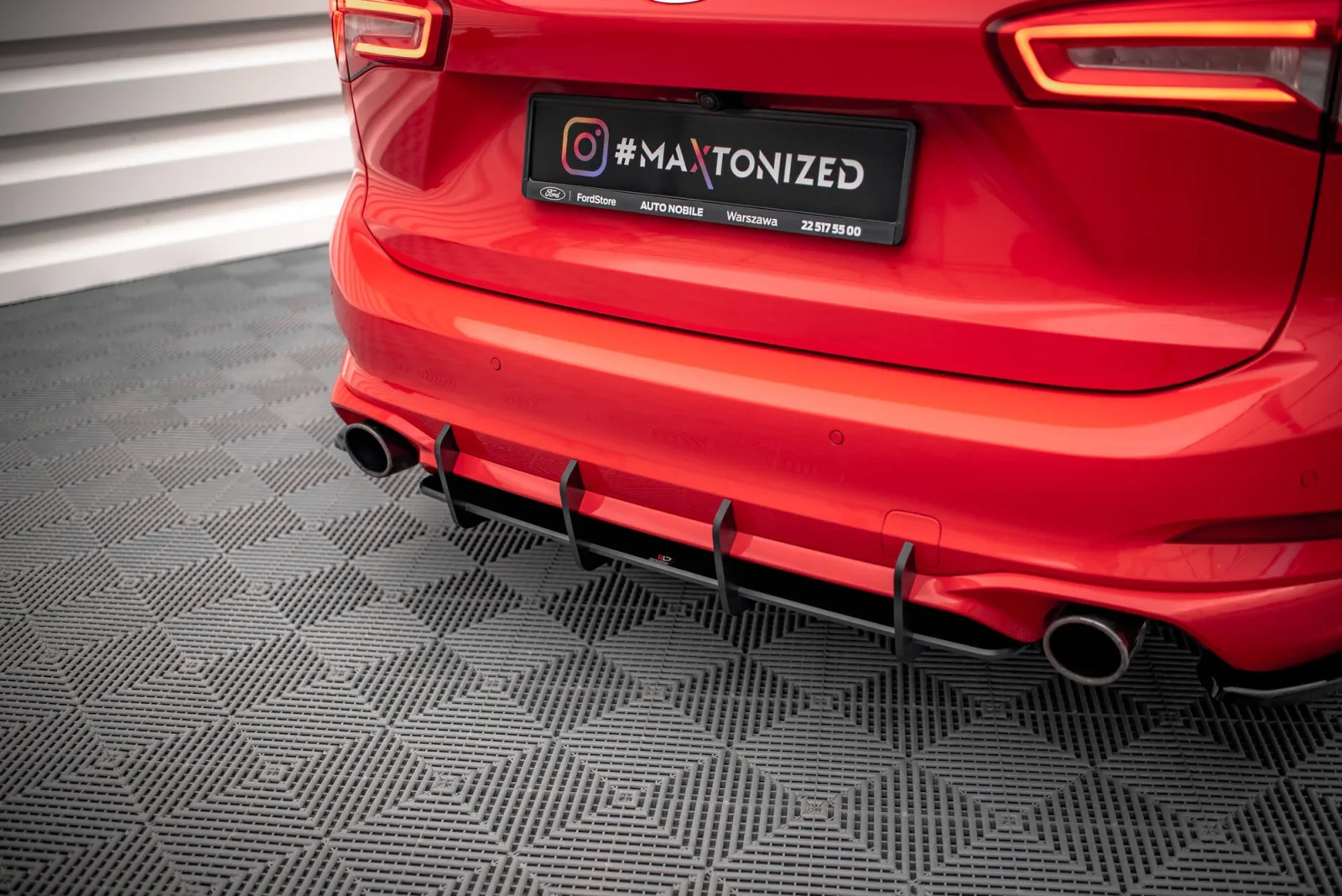 Rear Diffuser Street Pro compatible with Ford Focus Estate ST Mk4