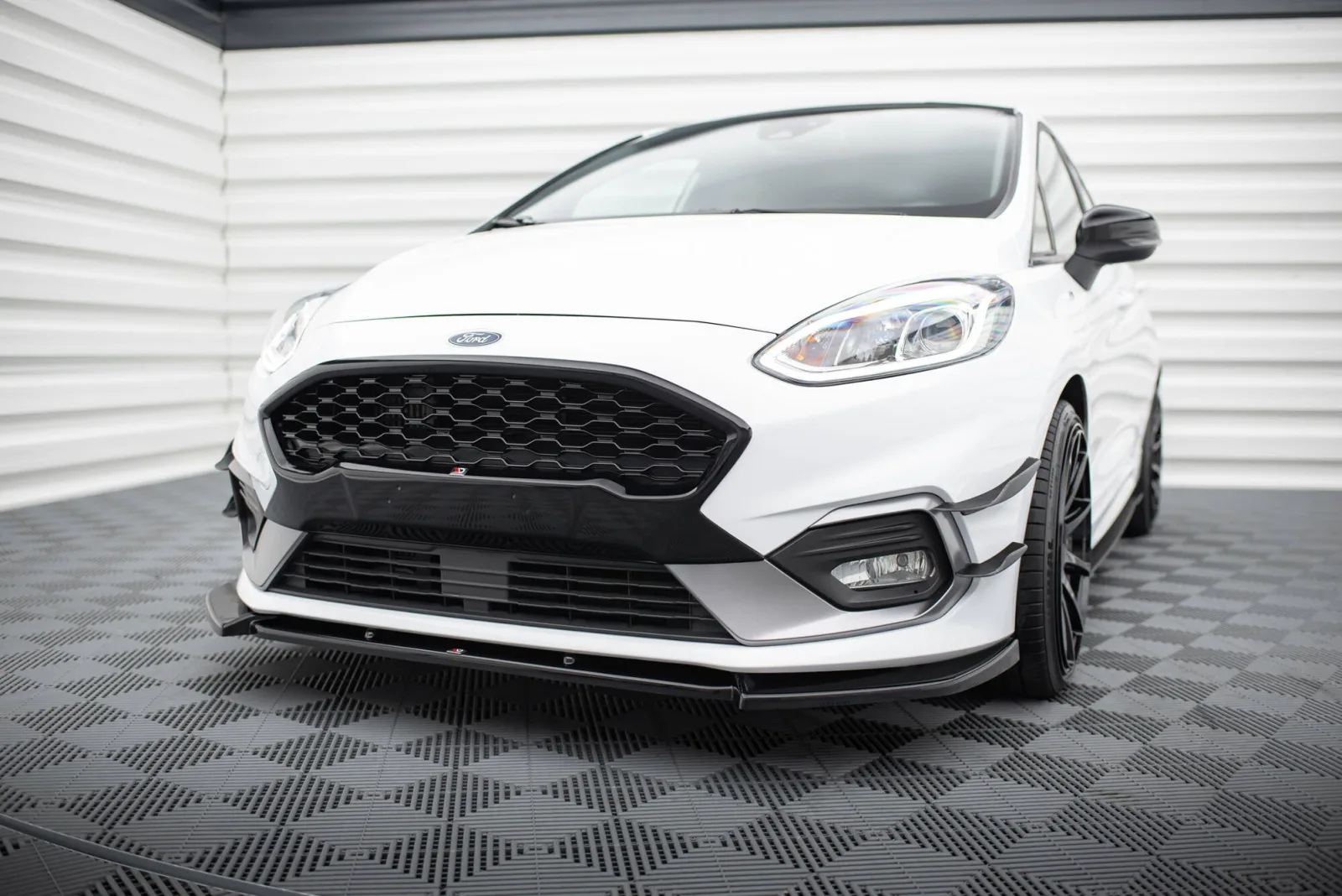 Front Splitter V.7 compatible with Ford Fiesta Mk8 ST / ST-Line