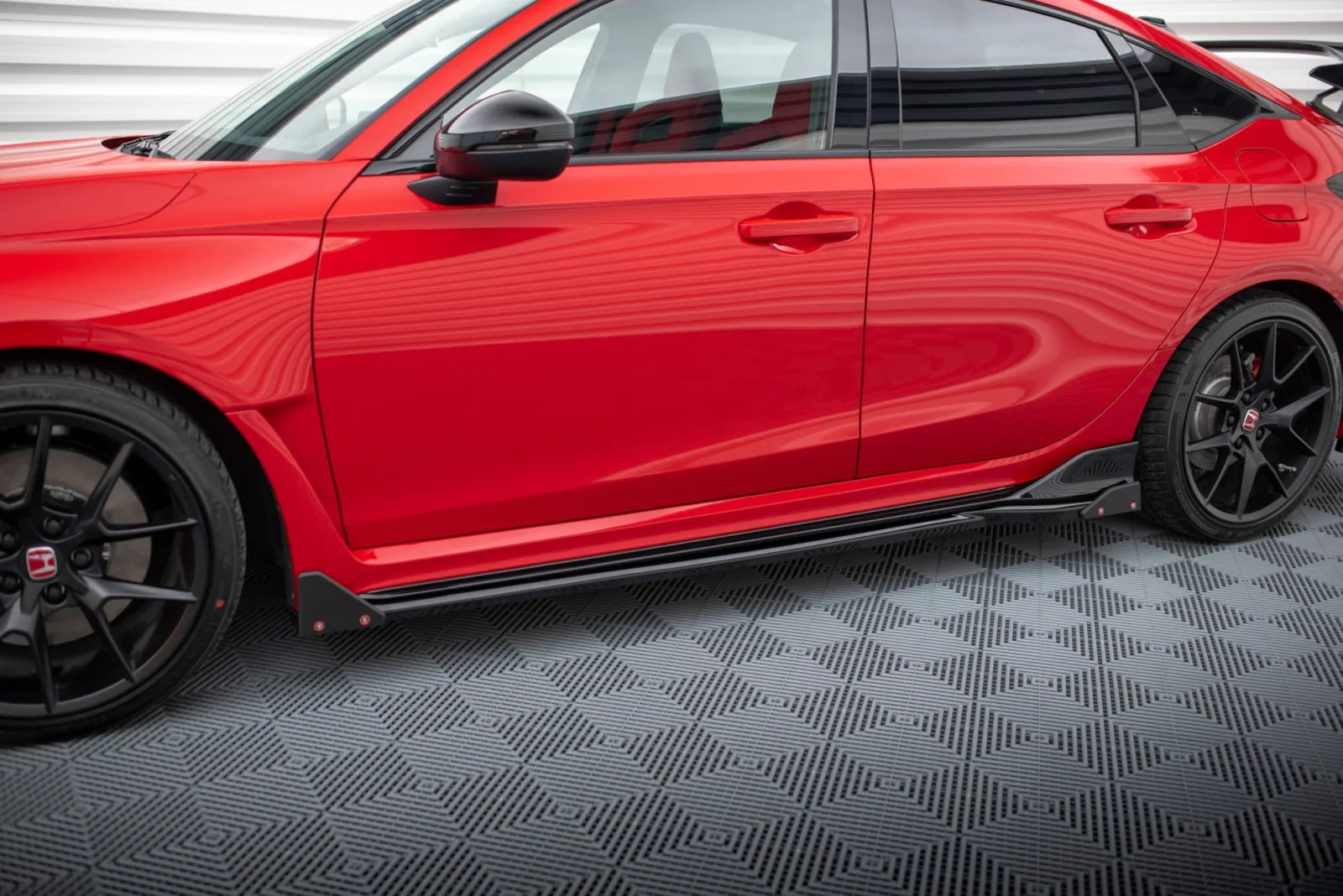Side Skirts Diffusers V.1 + Flaps compatible with Honda Civic Type-R Mk 11